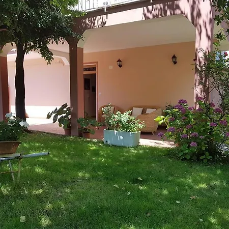 Portico Montiferru Nyaraló Scano Montiferro