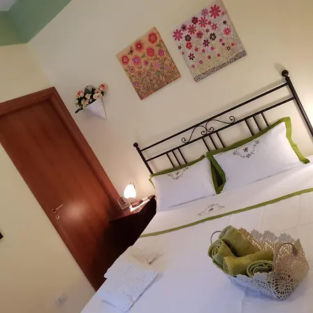 Portico Montiferru Vakantiehuis Scano Montiferro